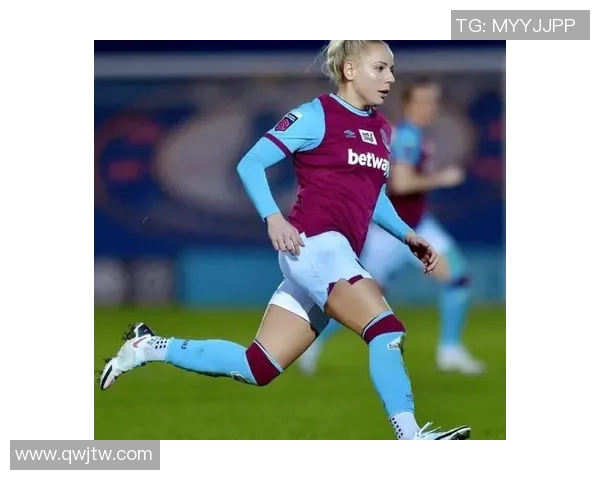 西班牙足球球星颜值与实力并存的绿茵场帅哥风采展示